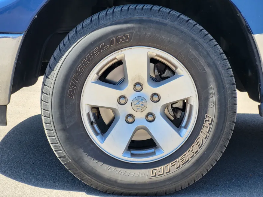 2010 Dodge Ram 1500 SLT | Photo 9 of 21