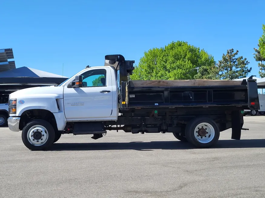 2022 Chevrolet Silverado MD Work Truck | Photo 3 of 20