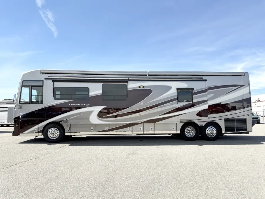 2020 Newmar Dutch Star 4328 | Photo 22 of 31