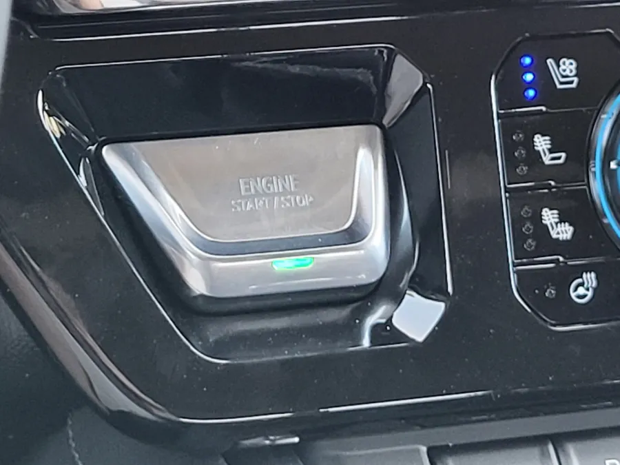 2026 GMC Sierra 1500 Denali | Photo 18 of 26