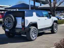 2024 GMC HUMMER EV SUV 3X | Thumbnail Photo 3 of 21