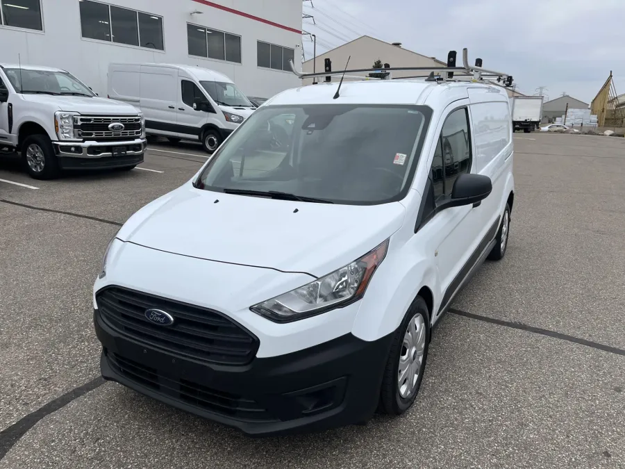 2022 Ford Transit Connect XL | Photo 1 of 21