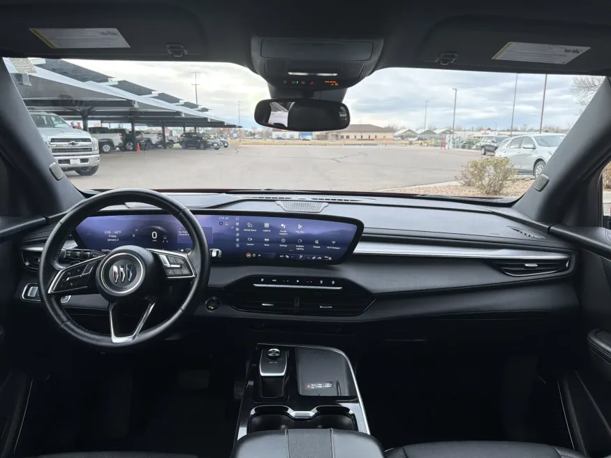 2025 Buick Enclave Preferred | Photo 13 of 24