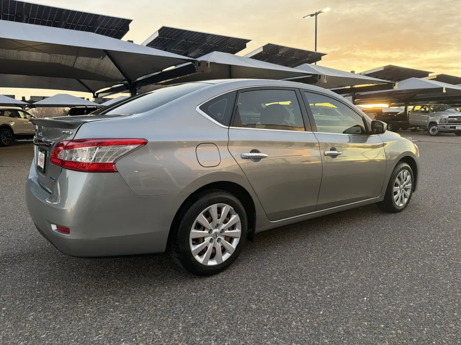 2014 Nissan Sentra FE+ SV | Photo 4 of 18
