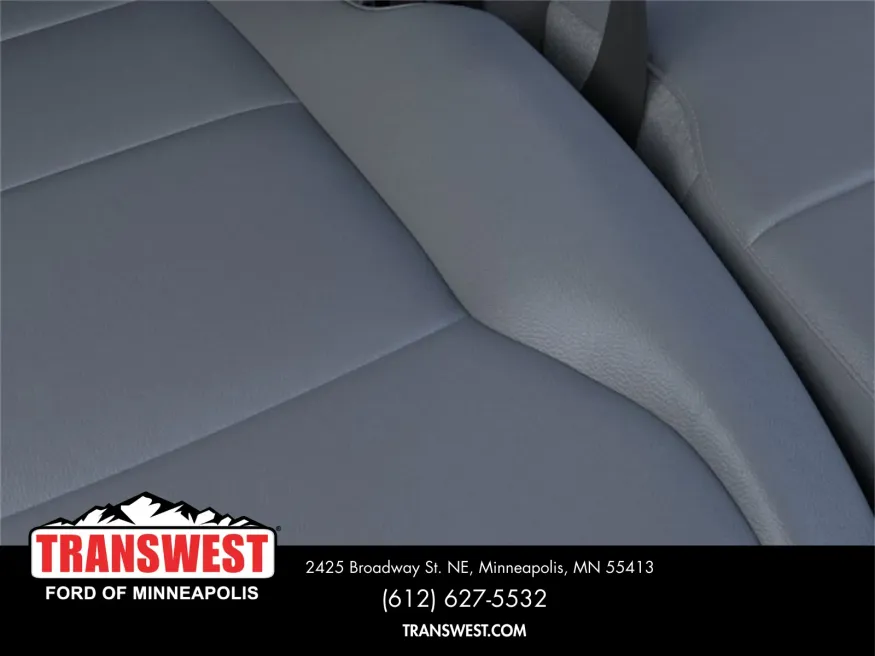 2025 Ford Super Duty F-550 | Photo 16 of 22