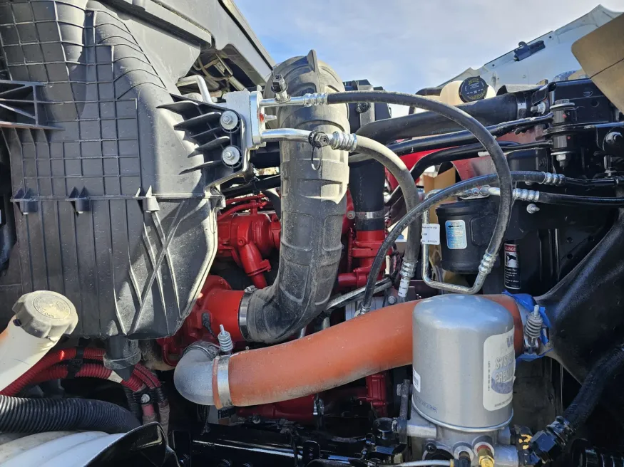 2025 Western Star 47X | Photo 10 of 14