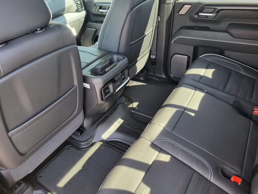 2026 GMC Sierra 2500HD AT4X | Photo 22 of 25