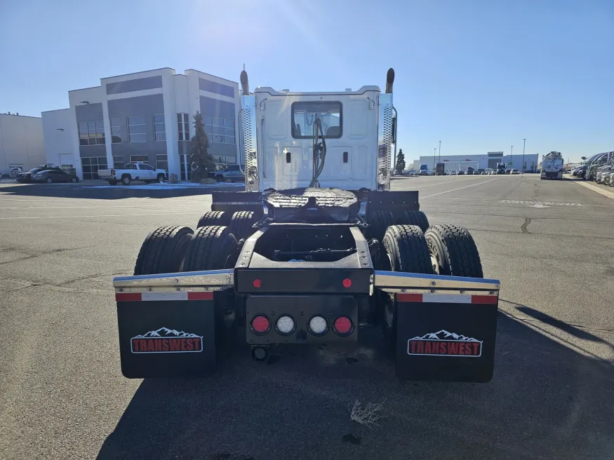 2023 Western Star 4900SA | Photo 6 of 18