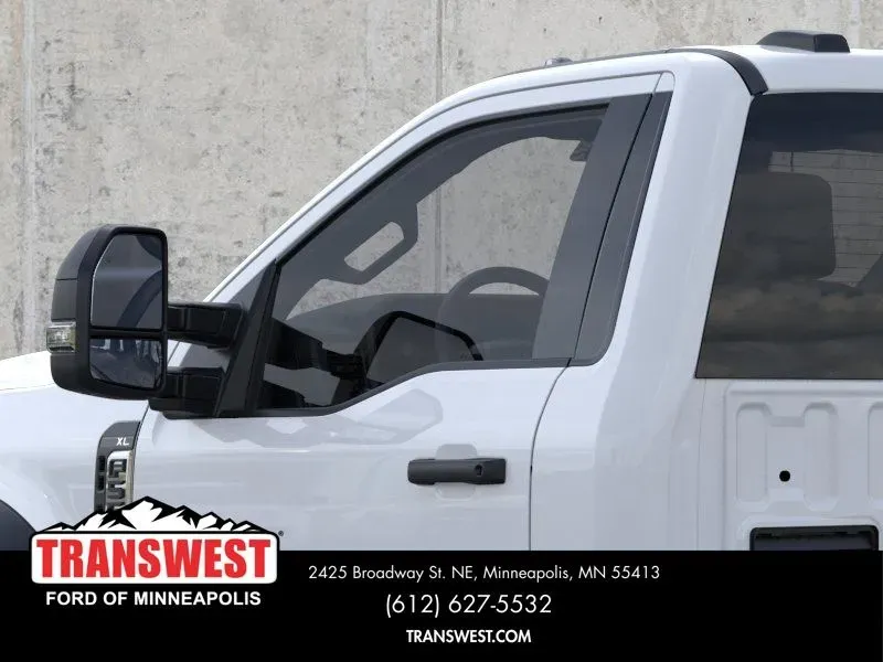 2025 Ford Super Duty F-550 XL | Photo 26 of 29