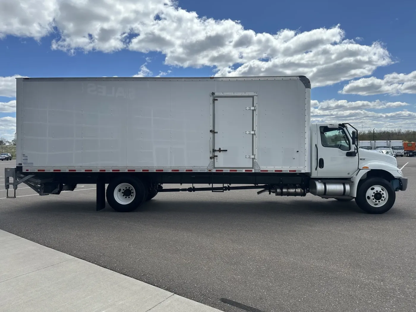 2022 International MV607 | Photo 4 of 13