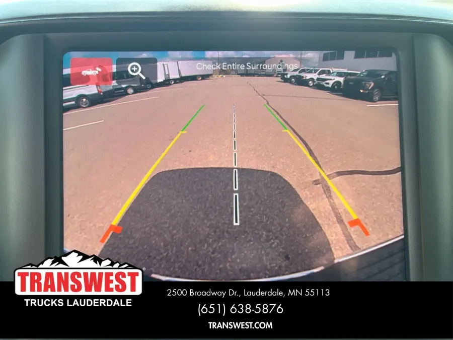 2024 RAM 2500 Big Horn | Photo 9 of 21