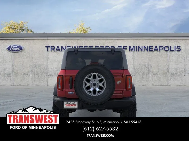 2025 Ford Bronco Badlands | Photo 4 of 25