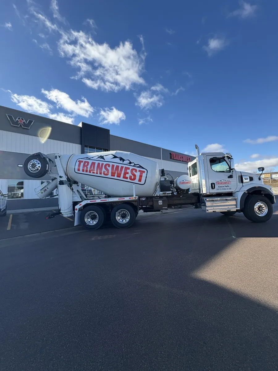 2025 Western Star 47X | Photo 1 of 1