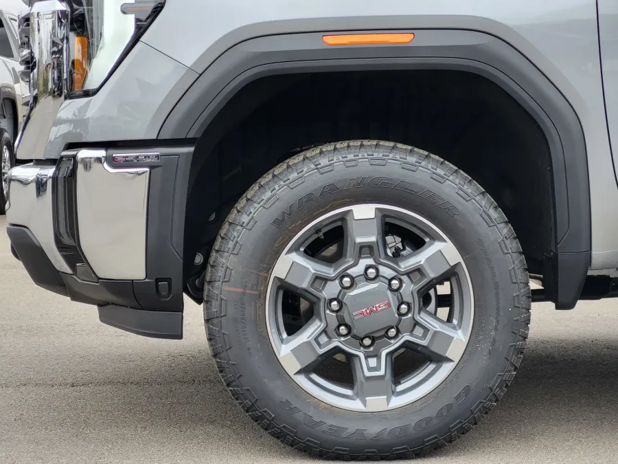 2026 GMC Sierra 2500HD SLE | Photo 8 of 24