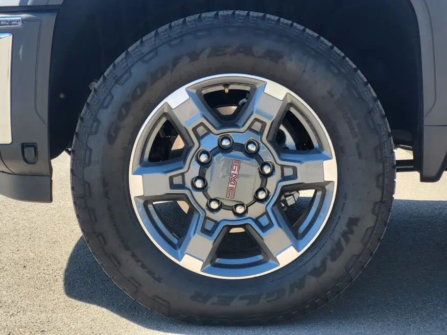 2026 GMC Sierra 3500HD SLT | Photo 9 of 24