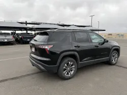 2025 Chevrolet Equinox AWD LT | Thumbnail Photo 2 of 4