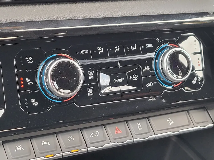 2026 GMC Sierra 1500 AT4 | Photo 17 of 27