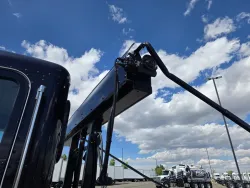 2022 Peterbilt 337 | Thumbnail Photo 10 of 23