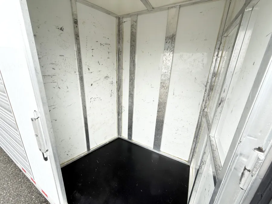 2016 Cimarron Norstar 10HGN | Photo 7 of 16