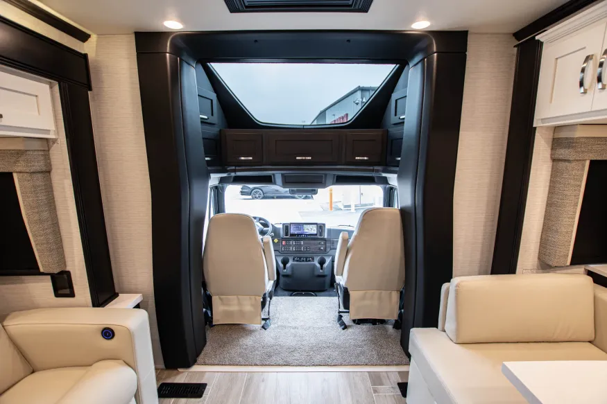 2026 Newmar Super Star 4059 | Photo 13 of 28