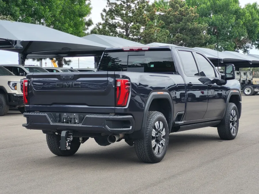 2024 GMC Sierra 2500HD Denali | Photo 6 of 25