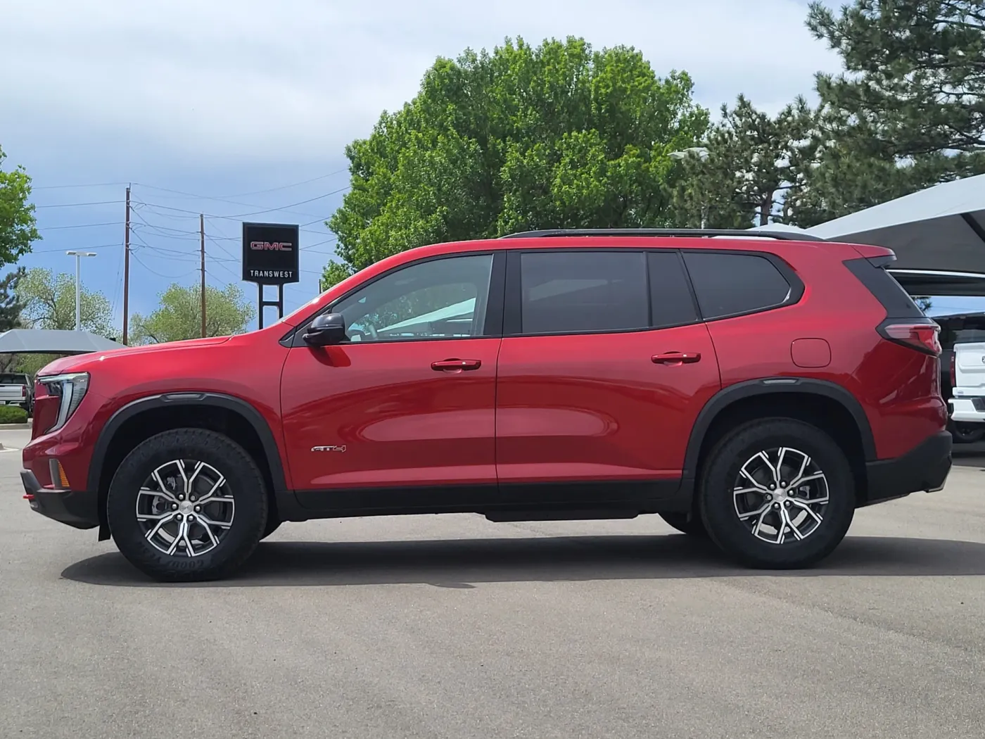 2026 GMC Acadia AT4 | Photo 3 of 26
