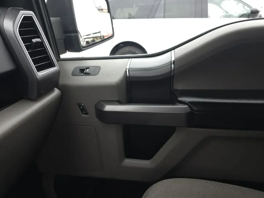 2019 Ford F-150 | Photo 27 of 30
