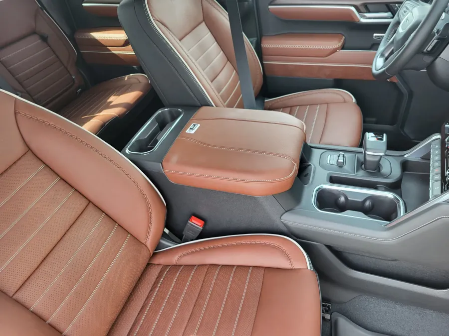 2026 GMC Sierra 1500 Denali Ultimate | Photo 12 of 26