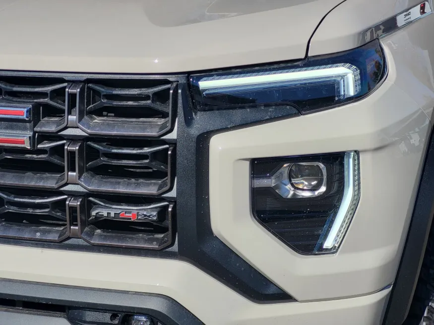 2026 GMC Canyon 4WD AT4X | Photo 7 of 25