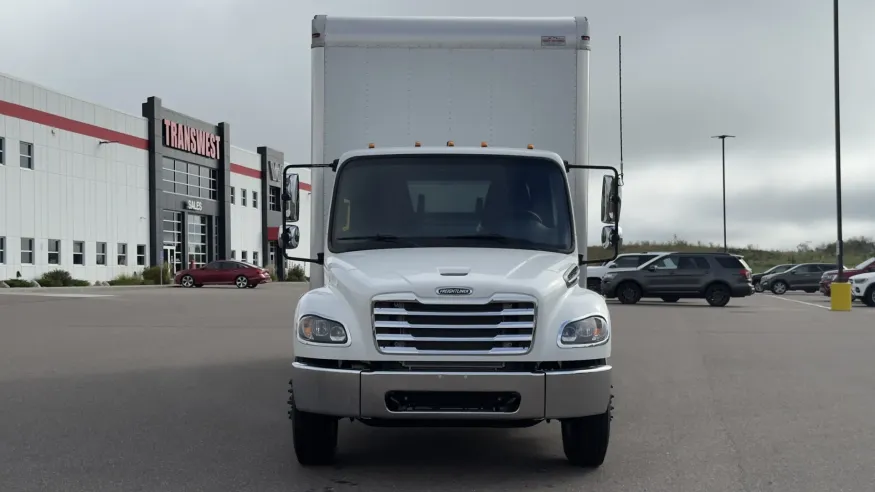 2026 Freightliner M2 106 | Photo 8 of 19