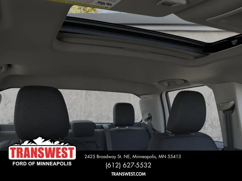 2025 Ford Maverick XLT | Photo 11 of 24