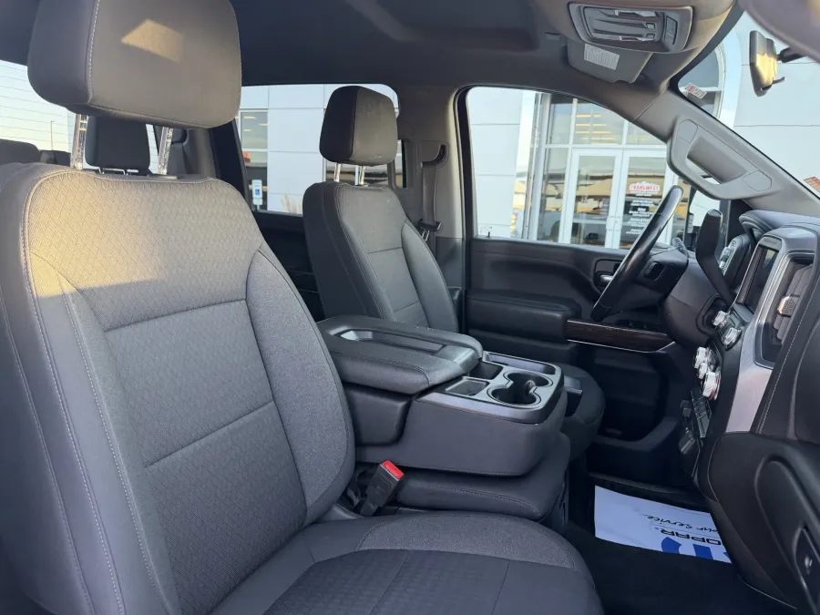 2022 GMC Sierra 2500HD SLE | Photo 11 of 18