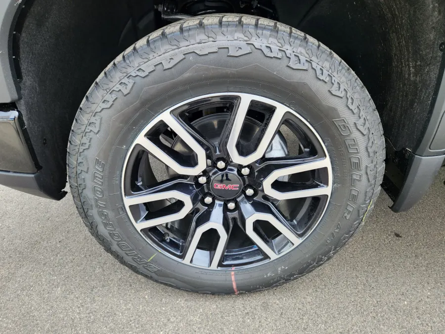 2026 GMC Sierra 1500 AT4 | Photo 6 of 23