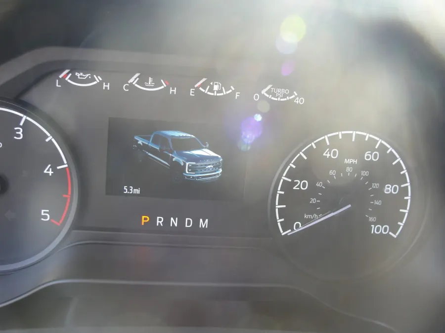 2026 Ford F-550 | Photo 9 of 31