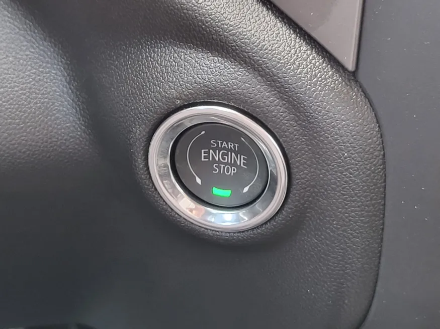 2026 GMC Sierra 1500 Pro | Photo 16 of 23