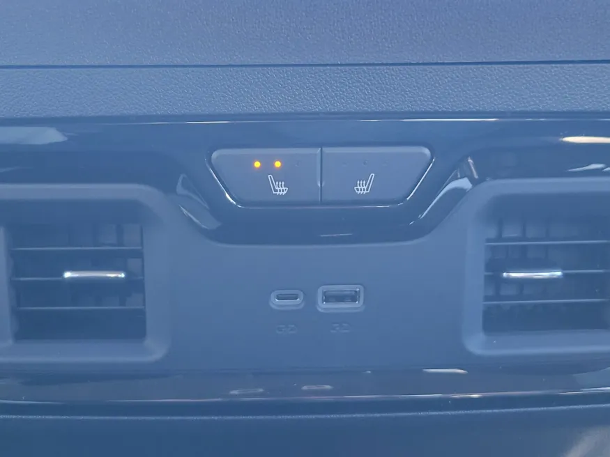 2026 GMC Sierra 2500HD AT4 | Photo 19 of 31