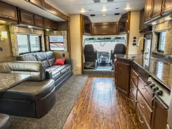 2018 Renegade Verona 40VBH | Thumbnail Photo 12 of 26