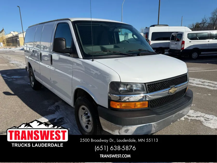 2017 Chevrolet Express 3500 Work Van | Photo 6 of 20