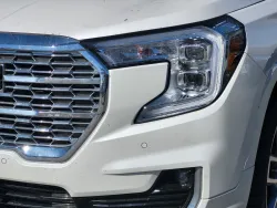 2023 GMC Terrain Denali | Thumbnail Photo 7 of 25