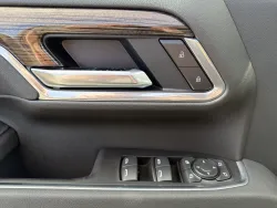 2026 Chevrolet Silverado 2500HD LT | Thumbnail Photo 12 of 20