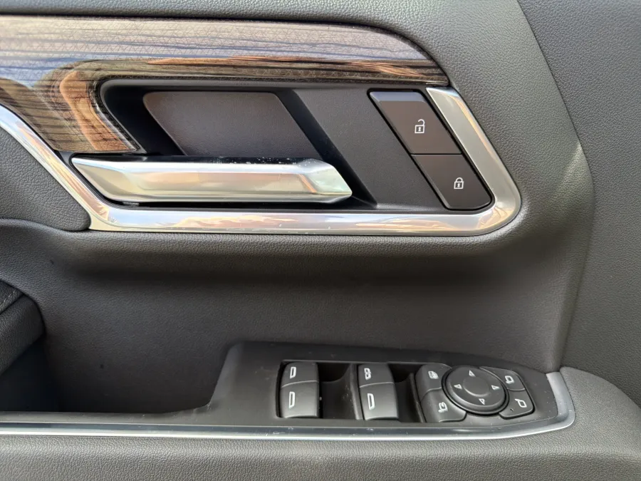 2026 Chevrolet Silverado 2500HD LT | Photo 12 of 20