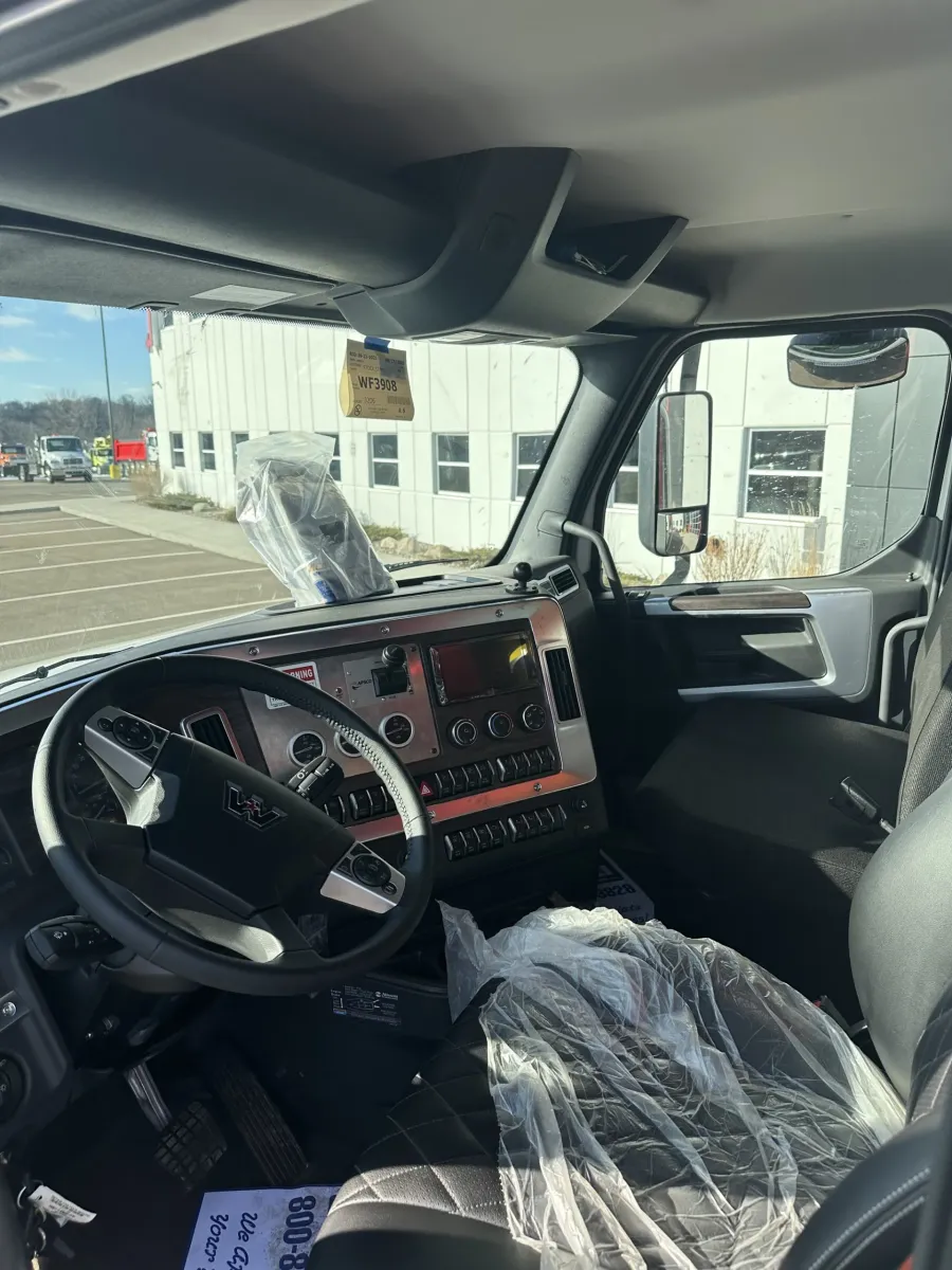 2026 Western Star 47X | Photo 10 of 13