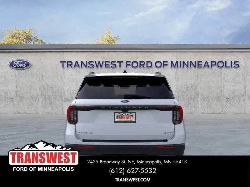 2026 Ford Explorer Active | Photo 4 of 23