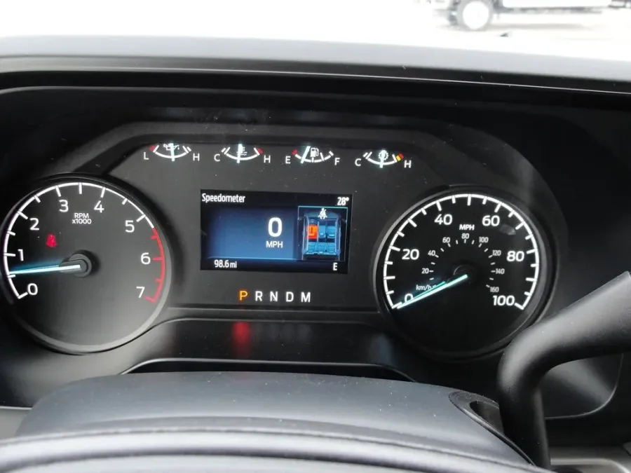 2026 Ford Super Duty F-350 XLT | Photo 7 of 15