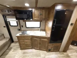 2023 Logan Coach Select 814 4HLQ | Thumbnail Photo 9 of 27