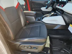 2026 GMC Canyon 4WD AT4X | Thumbnail Photo 16 of 29