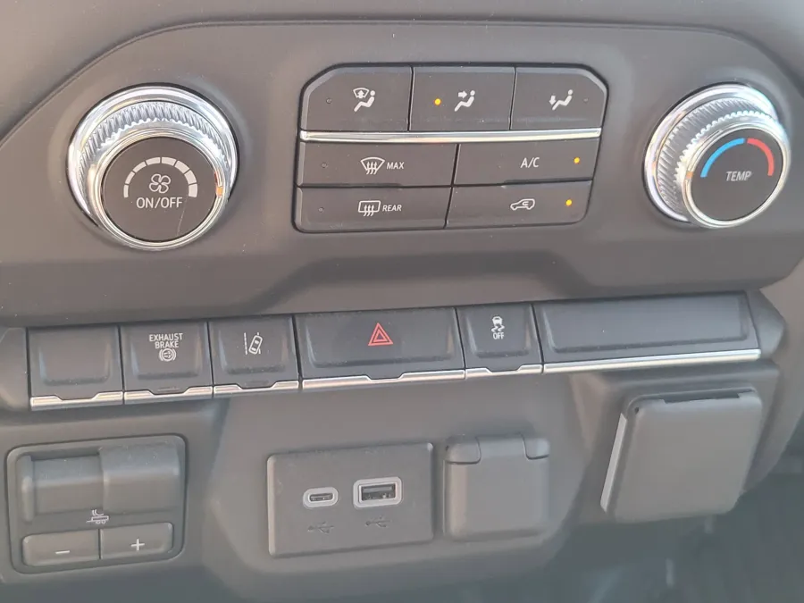 2026 GMC Sierra 3500HD CC Pro | Photo 16 of 23