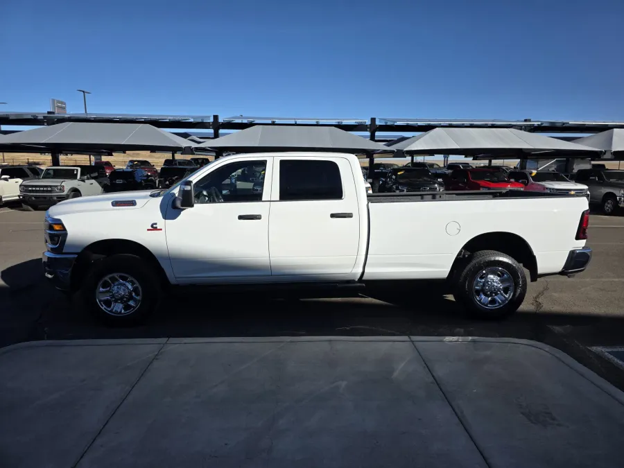 2026 RAM 3500 Tradesman | Photo 4 of 25