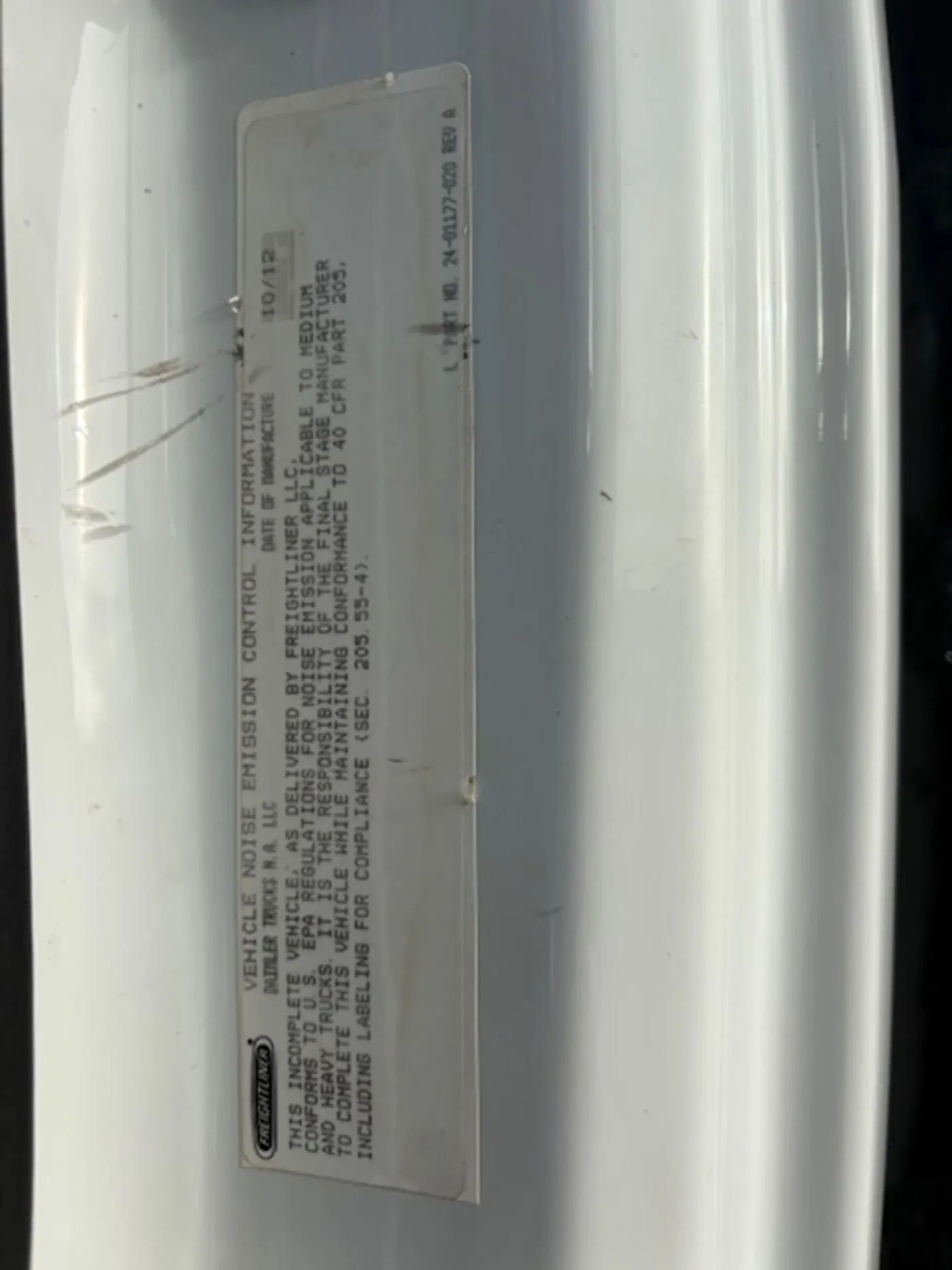 2013 Freightliner 108SD | Photo 4 of 13