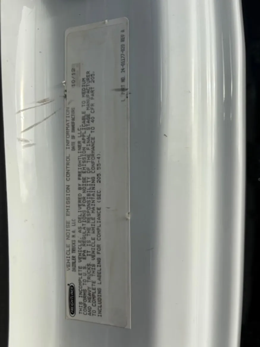 2013 Freightliner 108SD | Photo 4 of 13